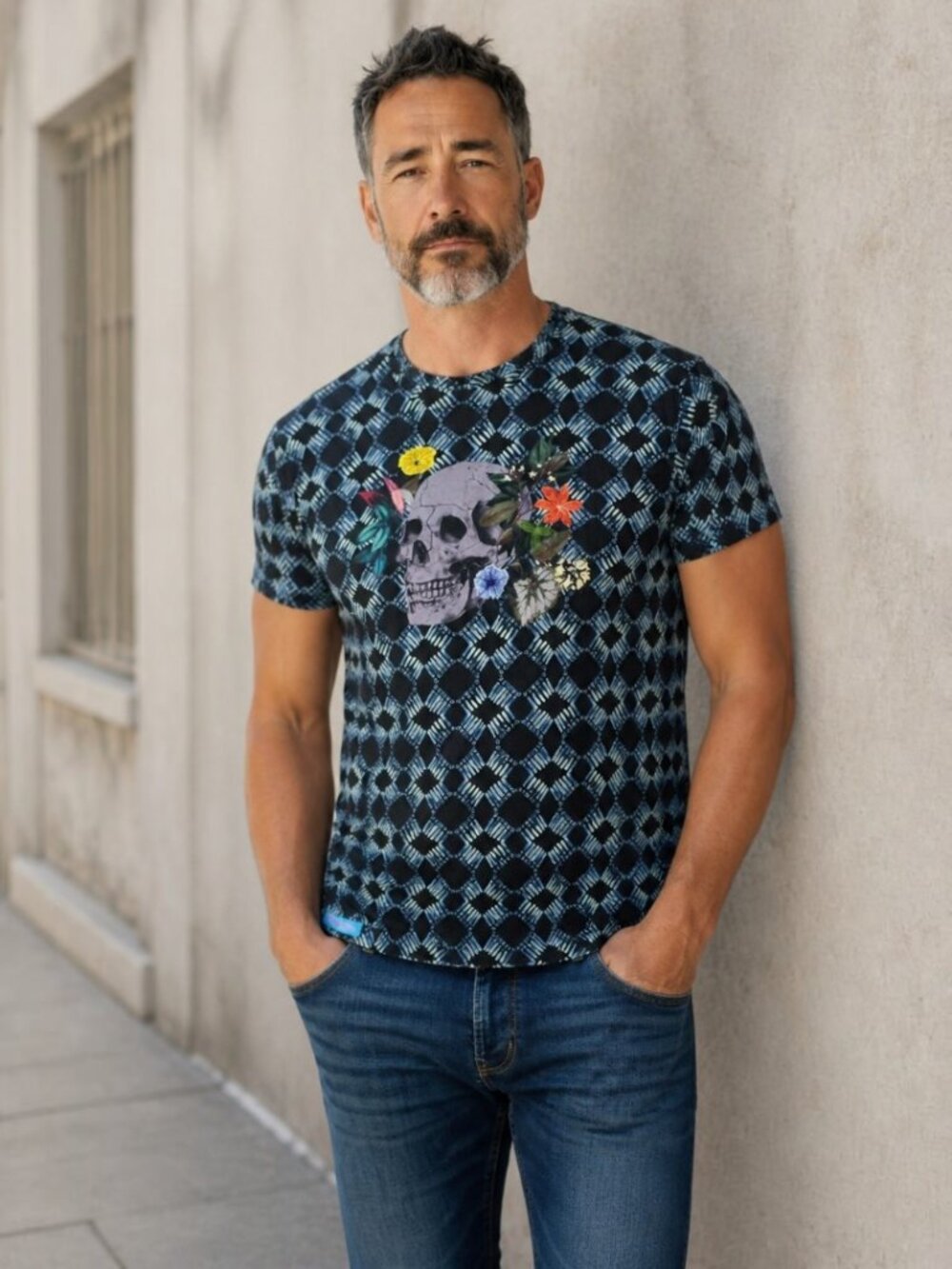 🔥 Authentic Robert Graham Statement Graphic Tee 🔥 - Picture 2 of 10